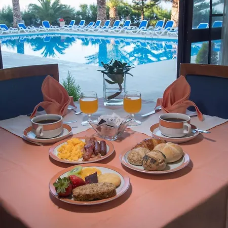 Sao Jorge Garden Hotel 3*