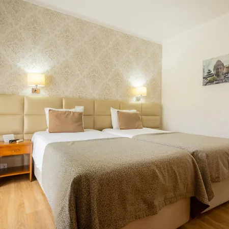 ホテル Sao Jorge Garden ヴェーラス