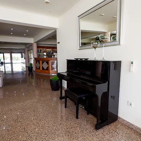 Sao Jorge Garden Hotel 3*