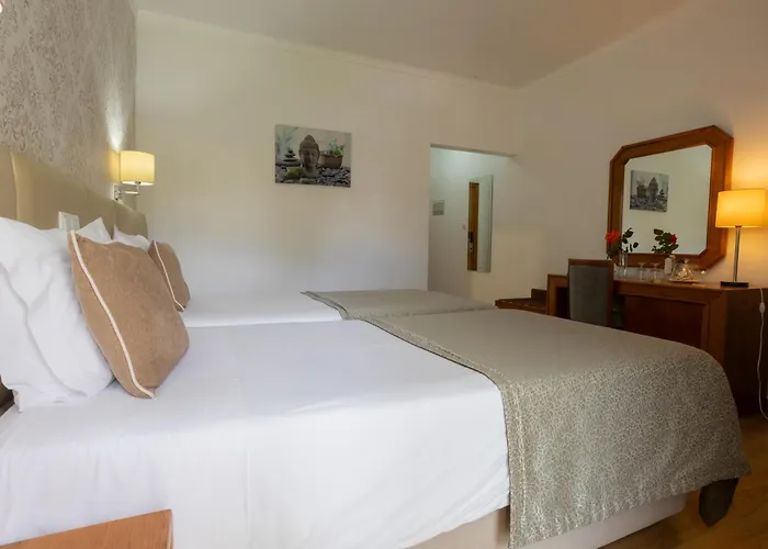 Sao Jorge Garden מלון 3*